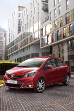 Toyota Yaris 2012 года
